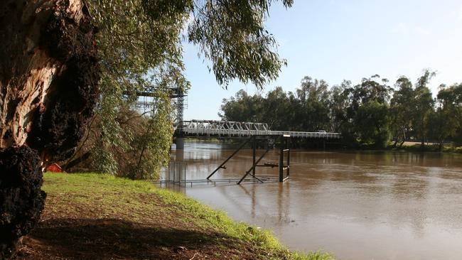 The Murray River is flowing at its highest levels in a decade.