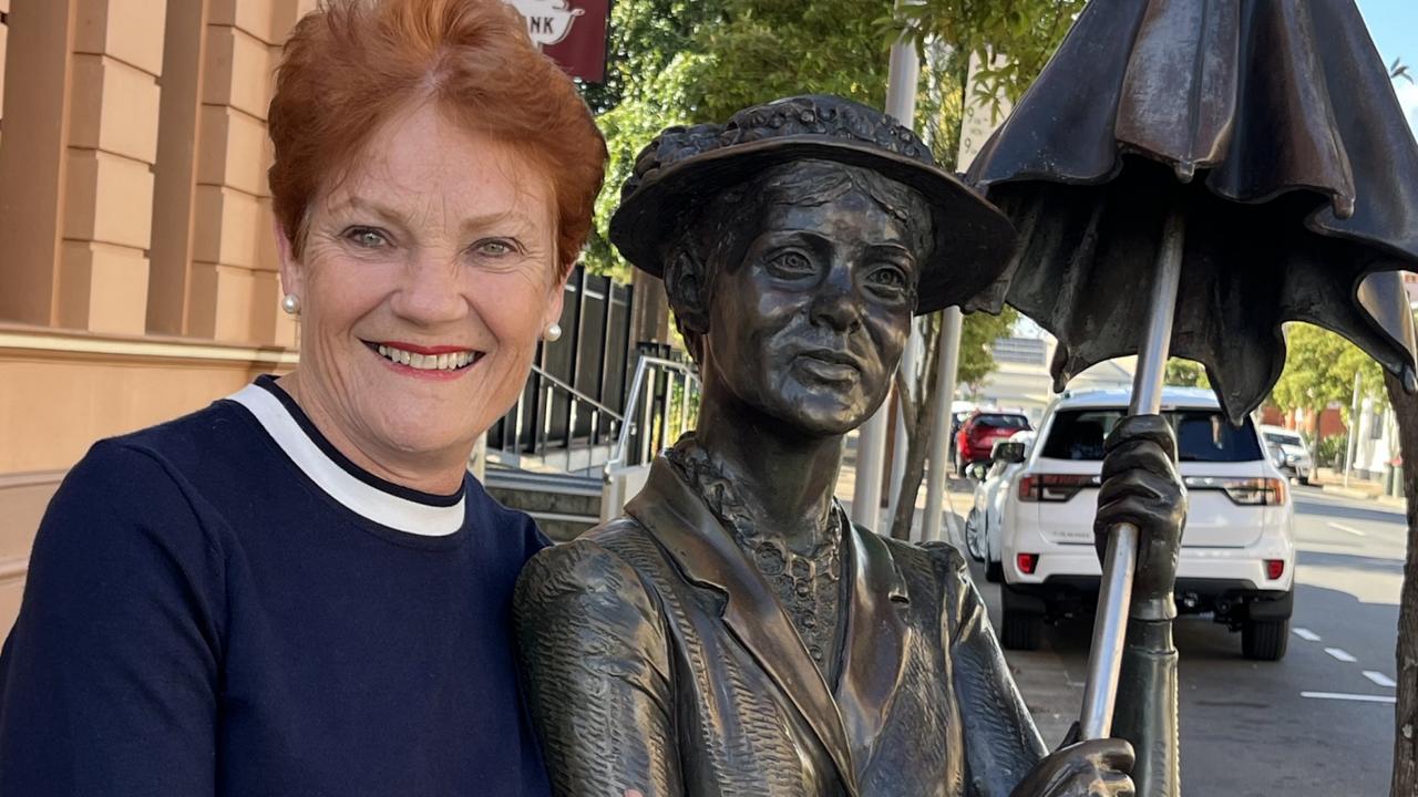 ‘Can’t film here’: Pauline Hanson returns to Mary Poppins’ statue after police threat