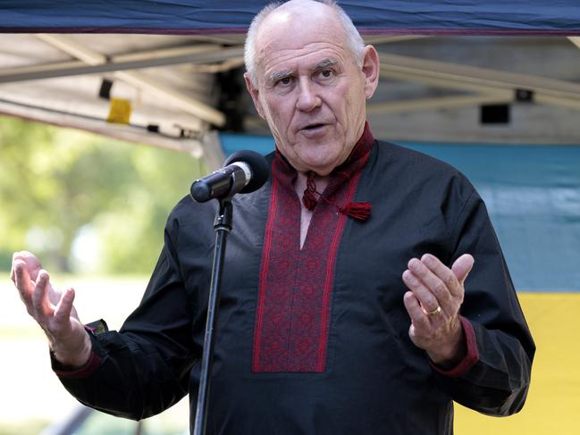 MELBOURNE, AUSTRALIA - NewsWire Photos MARCH 27, 2022:  Chair of the Australian Federation of Ukrainian Organisations, Stefan Romaniw, speaks at a silent Vigil for Ukraine in Melbourne.Picture: NCA NewsWire / David Geraghty.