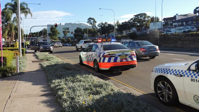 Two taken to hospital after dramatic Castle Hill crash | Daily Telegraph