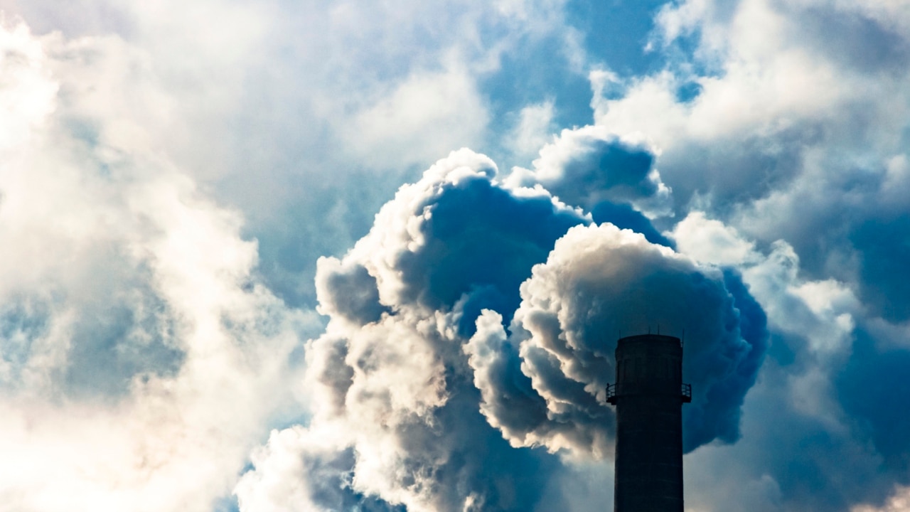 Government's safeguard mechanism forces biggest carbon dioxide emitters to reduce outputs