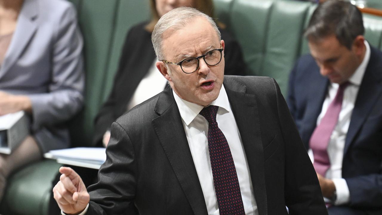 Prime Minister Anthony Albanese reiterated the government’s support for a ceasefire deal. Picture: NewsWire / Martin Ollman