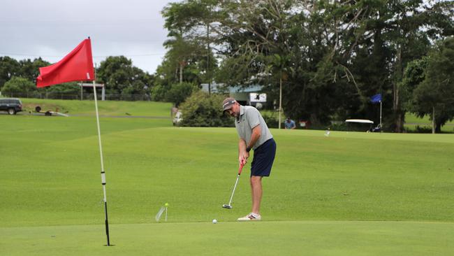 Stephen Lyons plays a shot on day three of the 2020 Innisfail Golf Club Championships. Picture: JOSHUA DAVIES