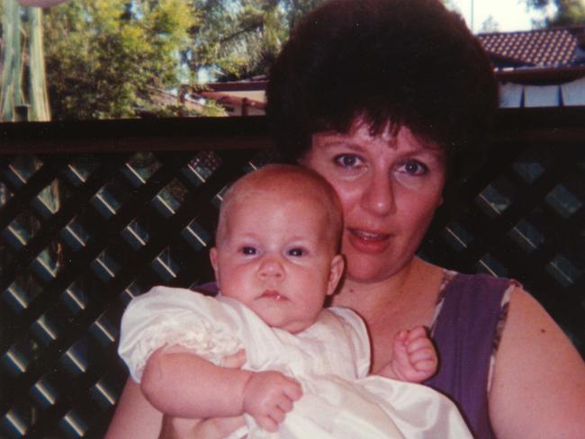 Kathleen Folbigg with her baby daughter Sarah, who died in 1993.