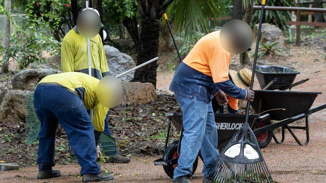 QCS Low security prisoners supporting sanctuary clean up. Picture: QCS