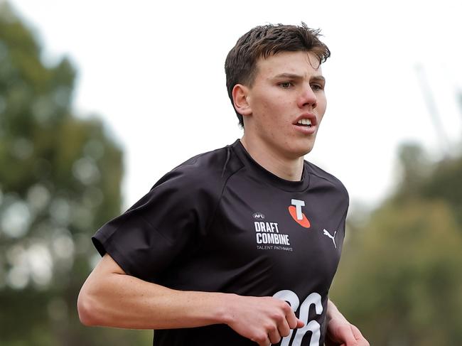 MELBOURNE, AUSTRALIA - OCTOBER 04: Finn O'Sullivan (Victoria Country - Oakleigh Chargers) in action during the 2km time trial during the Telstra AFL National Draft Combine Day 1 at the AIA Centre on October 04, 2024 in Melbourne, Australia. (Photo by Dylan Burns/AFL Photos via Getty Images)