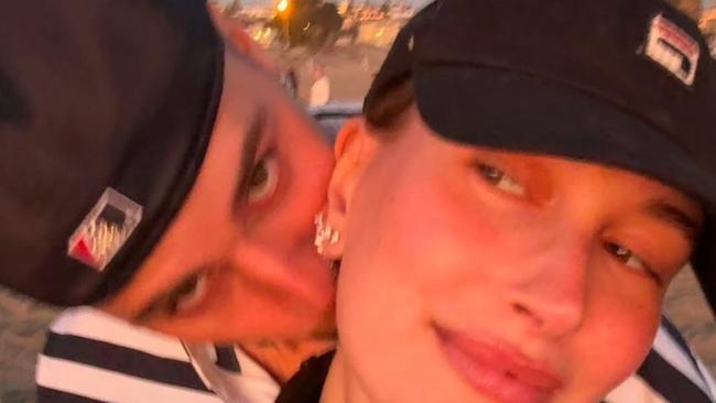 Justin Bieber Kisses Wife Hailey's Neck in Selfie Following Recent Rumors About Marriage Trouble. picture : Instagram