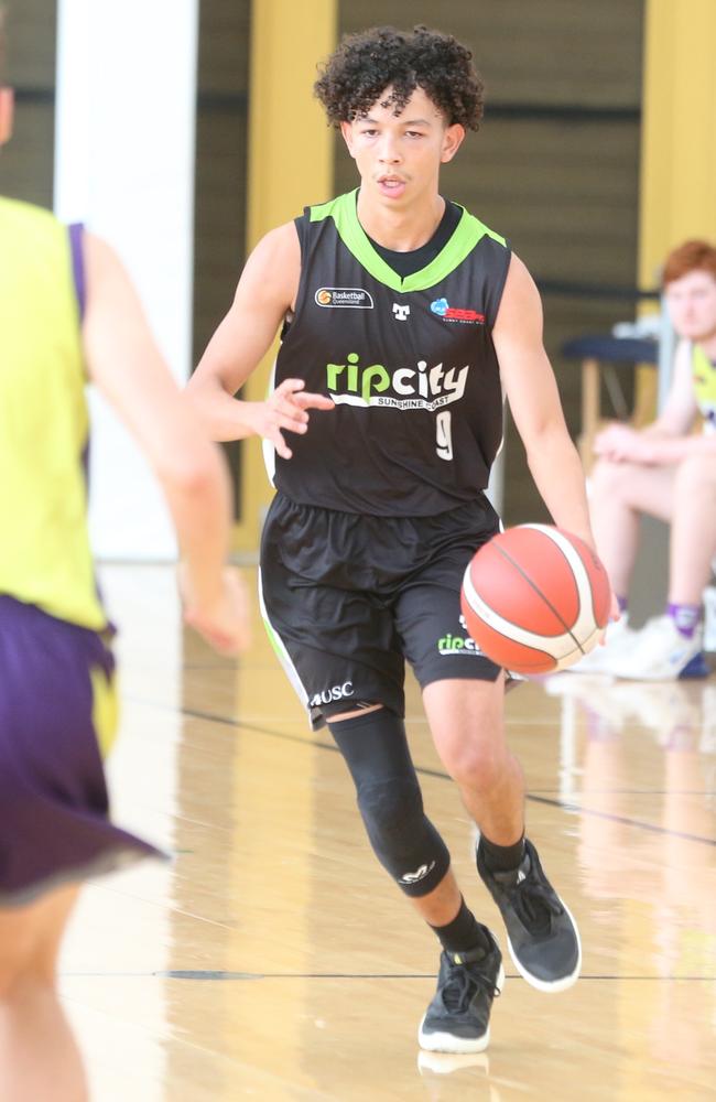 Basketball QLD U18's State Championships 2024 semi-finals day. Div 5 and 6. Yellow South Burnett vs. Sunshine Coast Rip City. 13 January 2024 Carrara Picture by Richard Gosling