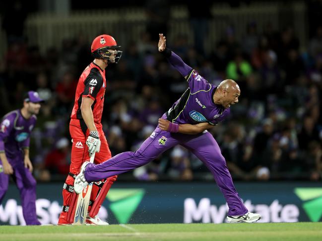 Tymal Mills in action for the Hurricanes in BBL07. Picture: Luke Bowden