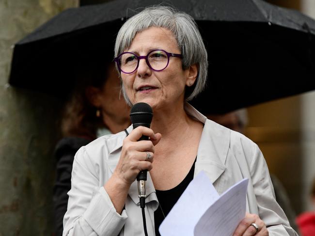 Journalist and former SBS presenter Mary Kostakidis speaks during a rally in Martin Place, Sydney, Friday, May 3, 2019. A small group of people gathered on World Press Freedom Day to protest for Julian Assange, who is facing a US extradition hearing over a series of leaks made by WikiLeaks. (AAP Image/Bianca De Marchi) NO ARCHIVING