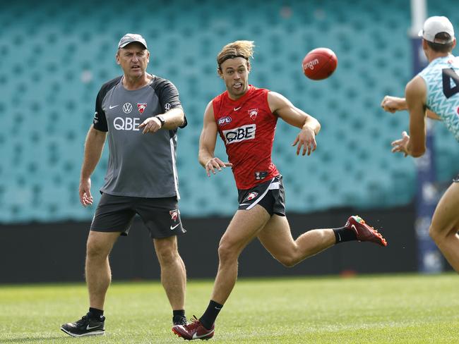 Coach John Longmire and James Rowbottom at Swans training.