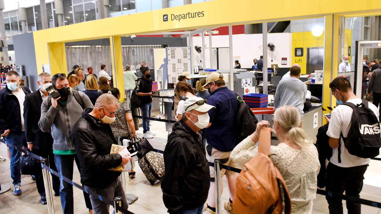 Masks are no longer required in Australian airports. Picture: NCA NewsWire / John Gass