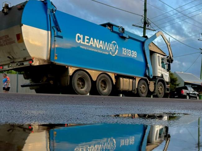 Some more nice puddles this morning I even captured a Cleanaway truck passing by. Even the rocks are showing their love for the town. Picture: Mal Dodt