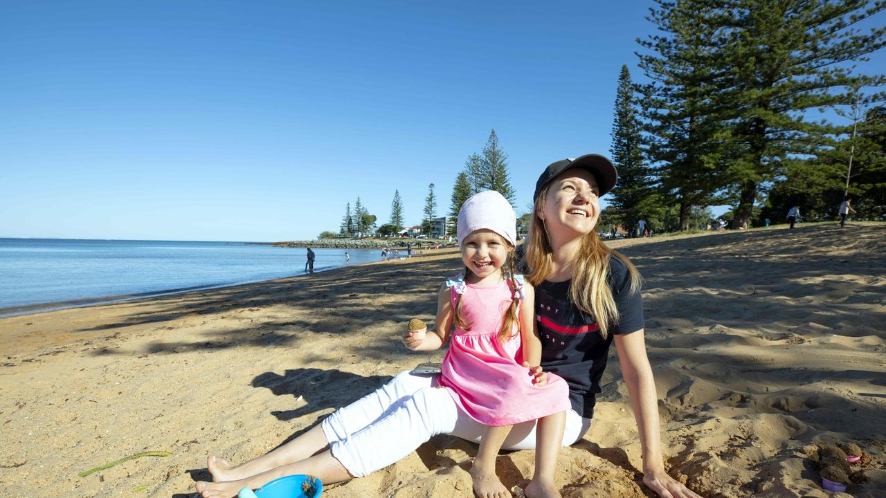 First day of relaxed coronavius restrictions. Olga Rakhmetova with her 4 year old daughter Alisa enjoy the beach at Scarborough. 2.05.2020 Picture: Renae Droop