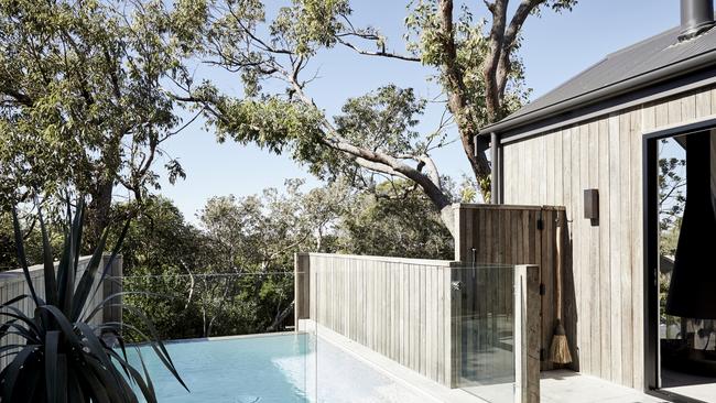 Just a block away from the beach, The Cabin Byron Bay stands out in a sea of surf shacks.