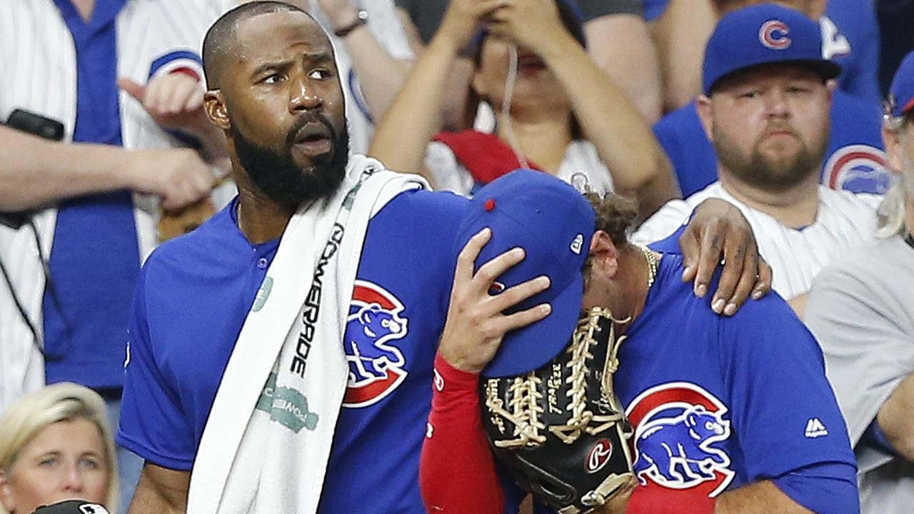 Cubs player cries after hitting girl with foul ball (PHOTOS) 