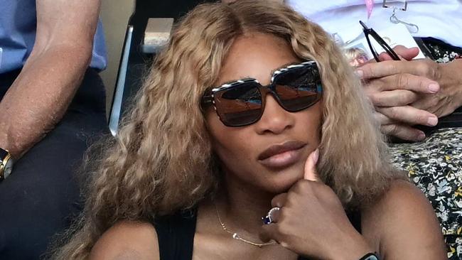 Tennis legend Serena WIlliams takes her seat for the men's singles final tennis match between Spain's Carlos Alcaraz and Serbia's Novak Djokovic on Court Philippe-Chatrier at the Roland-Garros Stadium during the Paris 2024 Olympic Games, in Paris on August 4, 2024. (Photo by Miguel MEDINA / AFP)