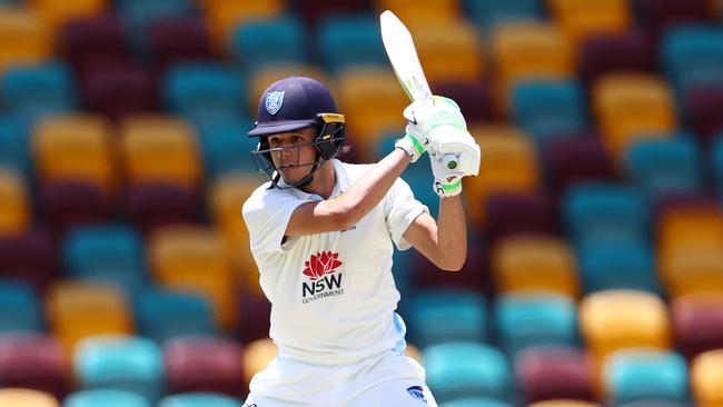 BRISBANE, AUSTRALIA - FEBRUARY 09:  Sam Konstas of New South Wales bats during the Sheffield Shield match between Queensland and New South Wales at The Gabba, on February 09, 2025, in Brisbane, Australia. (Photo by Chris Hyde/Getty Images)