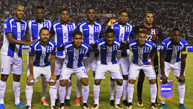 Honduras' football team pose for a picture before the start of their 2018 World Cup qualifier.