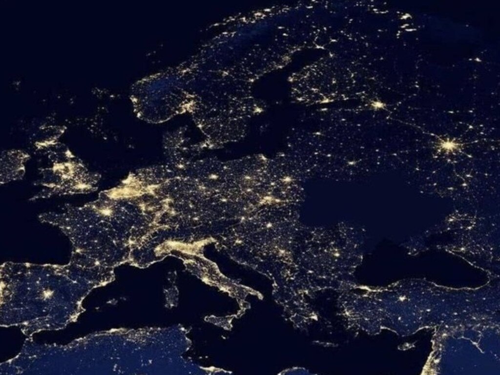 Map of Ukraine in the dark. Picture: @SamRamani2/Twitter