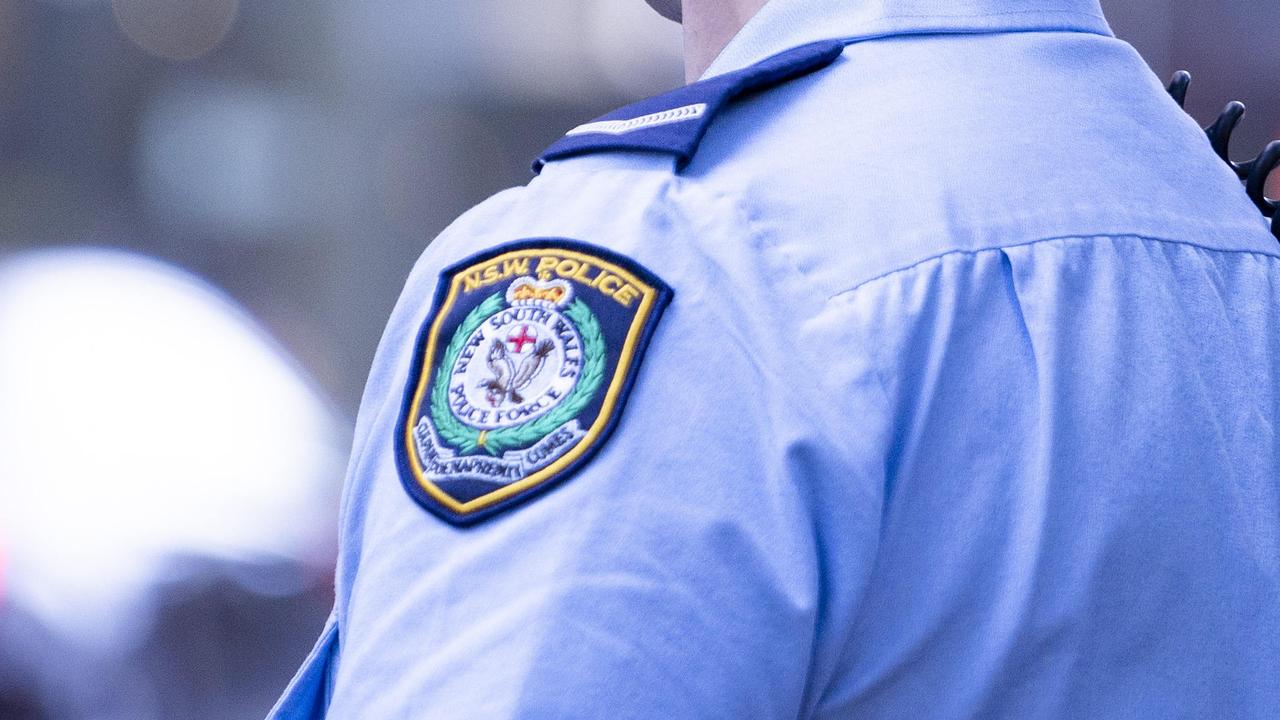 Cop suspended for allegedly accessing restricted data