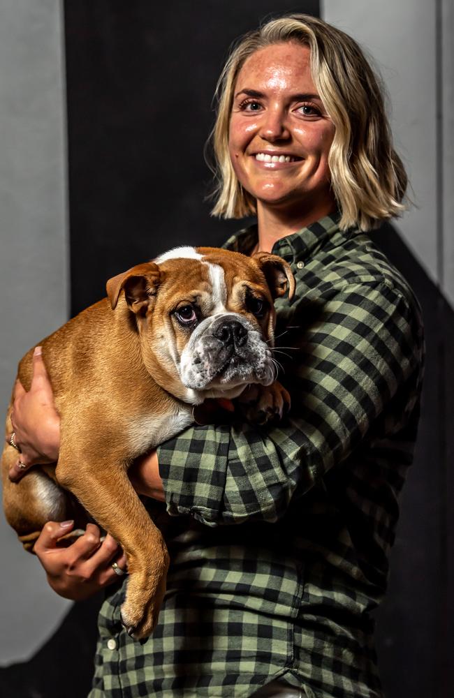 Melissa McKinnon with British bulldog pup Chip. Picture: Monique Harmer.