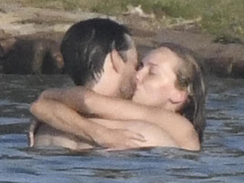 Tobey Maguire and model Babette Strijbos pack on the PDA during a sweltering hot day out at the beach in Porto Cervo, Sardinia. Picture: CIAOPIX/COBRA TEAM/BACKGRID