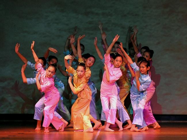 Jing Dance performers take to the stage.