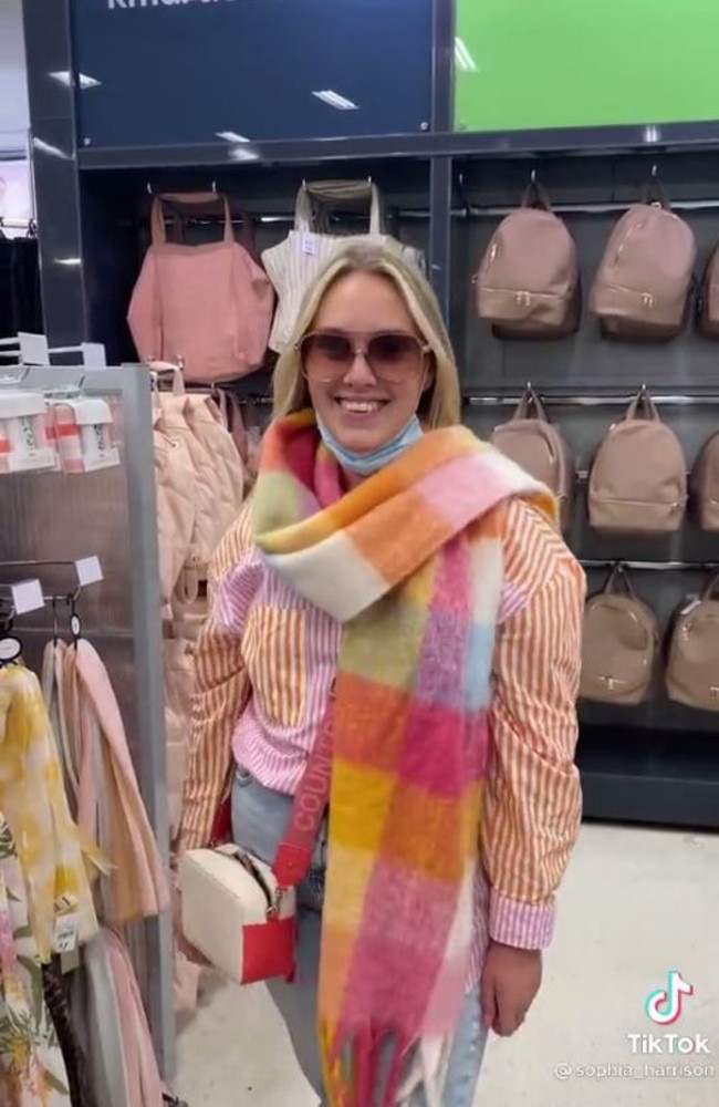 The scarf had other shoppers ‘obsessed’. Picture: TikTok/@sophia_harrison