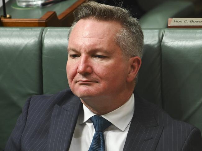 CANBERRA, AUSTRALIA, NewsWire Photos. MARCH 26, 2024: Minister for Climate Change and Energy, Chris Bowen during Question Time at Parliament House in Canberra. Picture: NCA NewsWire / Martin Ollman