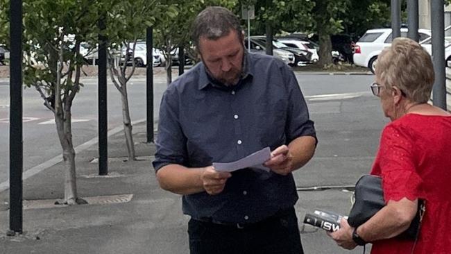 Dale Mcilvina (left), 45, pleaded guilty to assault at Ballarat Magistratesâ Court on February 3, 2025.