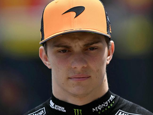 McLaren's Australian driver Oscar Piastri arrives at the track ahead of the first practice session for the Formula One Monaco Grand Prix at the Circuit de Monaco, on May 23, 2025, two days ahead of the race. (Photo by Gabriel BOUYS / AFP)