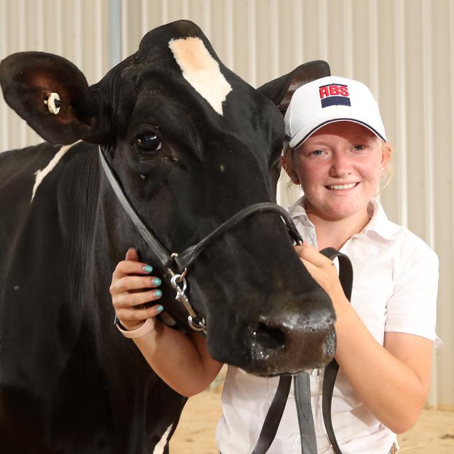 Viewfort Tatoo Pink &amp; Shae Tweddle, 16, from Glencoe, SA. Pictures: Yuri Kouzmin