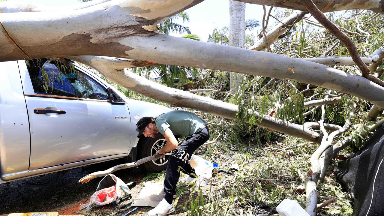 Gold Coast Mayor Tom Tate slams BOM over Christmas night storm warnings ...