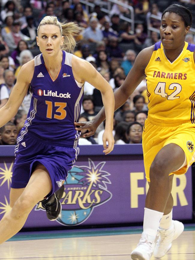 Lavender, during her 2011 rookie season, puts some heat on Aussie great Penny Taylor. Picture: AP