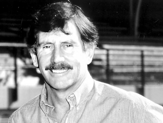 1994 pic of former Australian Cricket captain and now Channel nine Director & Cricket Commentator Ian Chappell. 26 September 1994.                                   Entertainment / Sport / Cricket