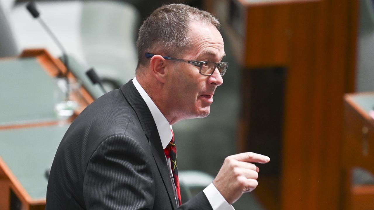 Liberal MP Andrew Wallace called on the government to convene a standing committee to assess the continued impacts of social media, and expand the probe to dating apps and gaming platforms. Picture: NewsWire/ Martin Ollman