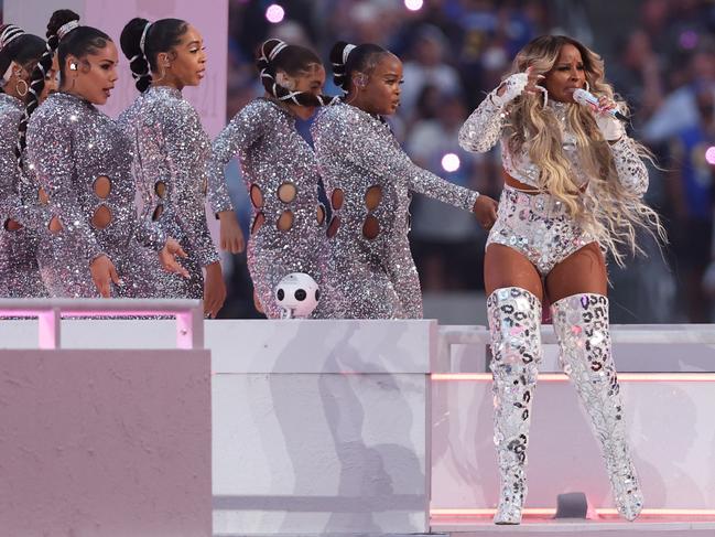 Mary J. Blige performs during the Pepsi Super Bowl LVI Halftime Show. Picture: Getty