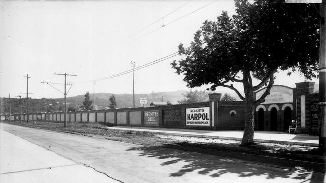 The brick wall of Brookvale Park facing Pittwater Rd in 1934. Picture Northern Beaches Library