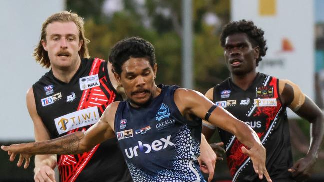 Darwin Buffaloes and Tiwi Bombers will face-off in Round 12. Picture: Celina Whan / AFLNT Media