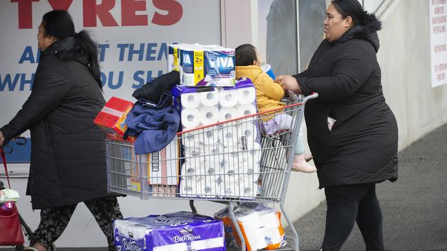 Costco shoppers in action. Picture: Rob Leeson.