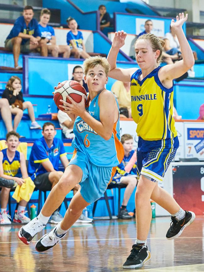 Townsville Heat’s Regan Blachford in action during the Under-14 Basketball Queensland State titles in 2020. Picture: romy bullerjahn