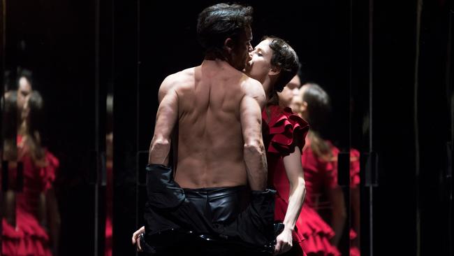  A contemporary dance take on the classic story (originally an opera) of seduction, betrayal and murder, Inger’s Carmen focuses beyond its fearless and freedom-loving heroine. 