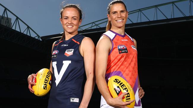 Daisy Pearce and Chelsea Randall will go head-to-head in the women’s State of Origin match. Picture: Getty Images