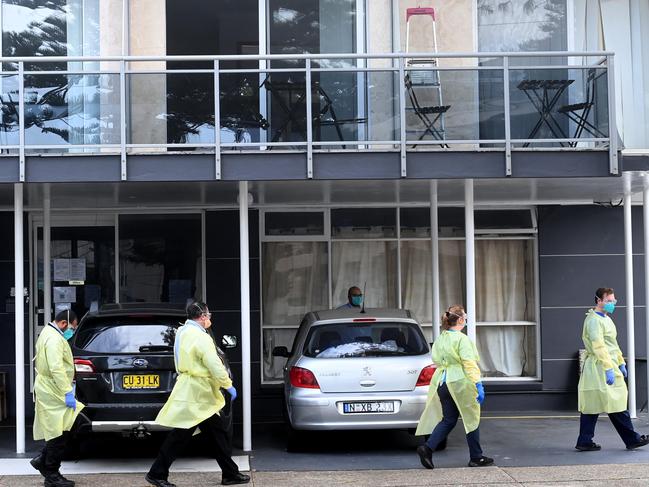 Security and health authorities have surrounded a Sydney apartment complex where a Covid-19 situation is unfolding. Picture: NCA NewsWire / Jeremy Piper