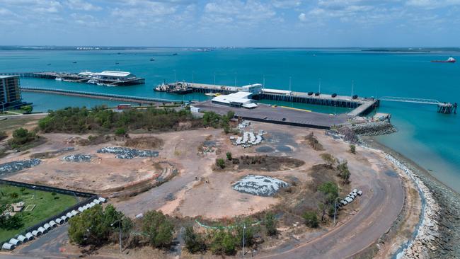 The abandoned hotel building site at the Darwin Waterfront, as of September 2020. Picture: Che Chorley