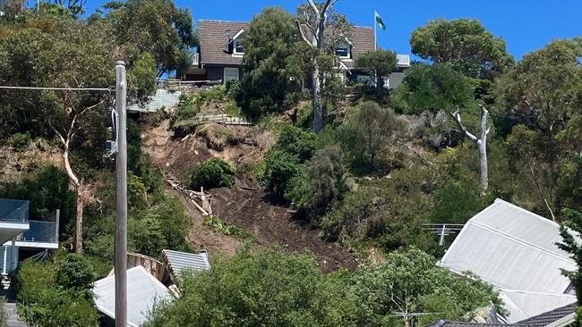 SES Sorrento Unit volunteers responded to an incident in McCrae on January 14, involving a landslide that has damaged one property.