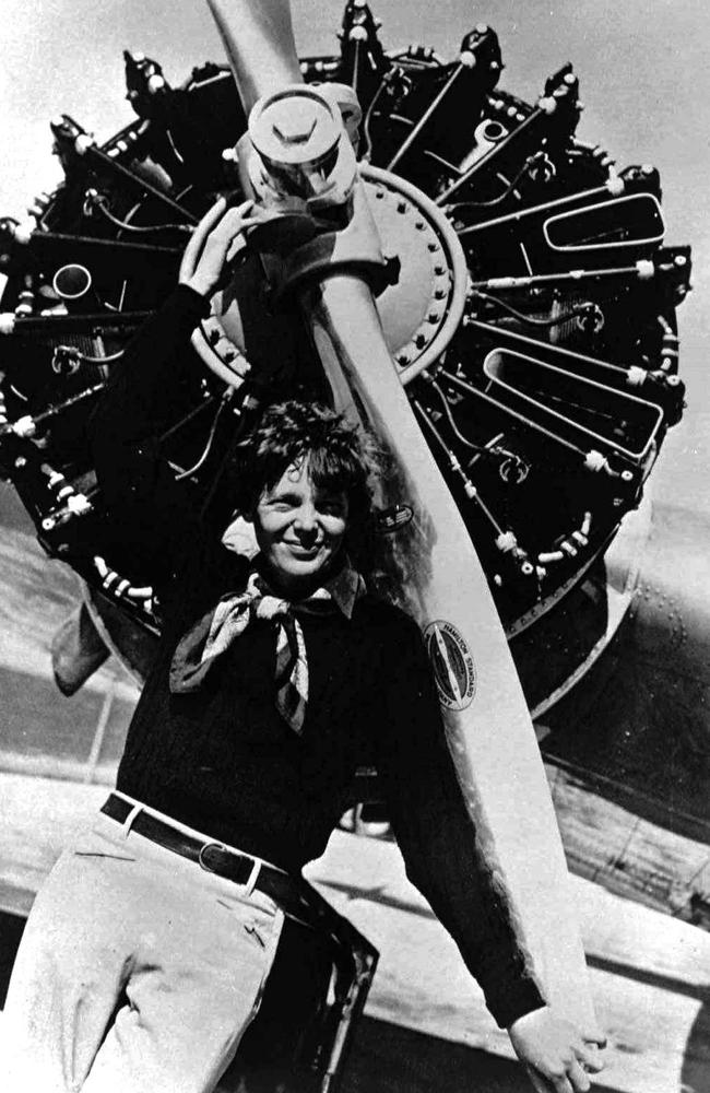 Amelia Earhart Mystery New Evidence Shows Pioneering Aviator Survived Landing On Remote Pacific 