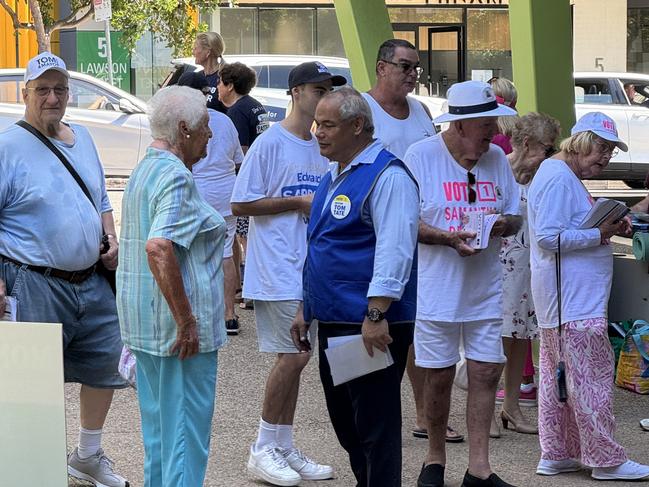 First day of pre-poll for the 2024 Gold Coast City Council election. Mayor Tom Tate meets with voters. Picture: Andrew Potts