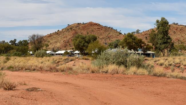 A view of houses in the Hidden Valley town camp near Alice Springs. (AAP Image/Dan Peled) NO ARCHIVING